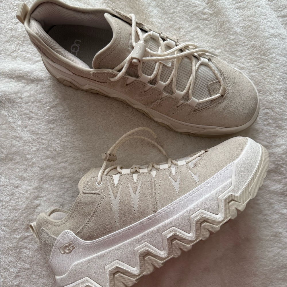 UGG Women's Captrail High cream Sneaker size 10